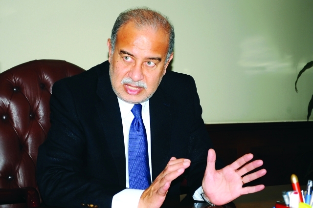 "وزير البترول شريف إسماعيل"