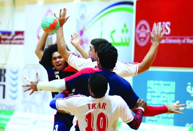 "■ من مباريات الفريقين في الموسم الماضي  |  البيان"