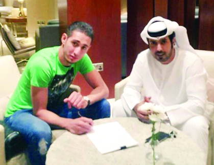 "■ إسحاق بالفضيل يوقع عقد احترافه في بني ياس بحضور الكثيري | البيان"