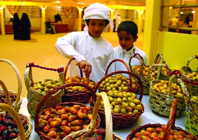 "■ المهرجان فرصة لاطلاع الجيل الحالي على موروث الآباء والأجداد | تصوير مجدي اسكندر"