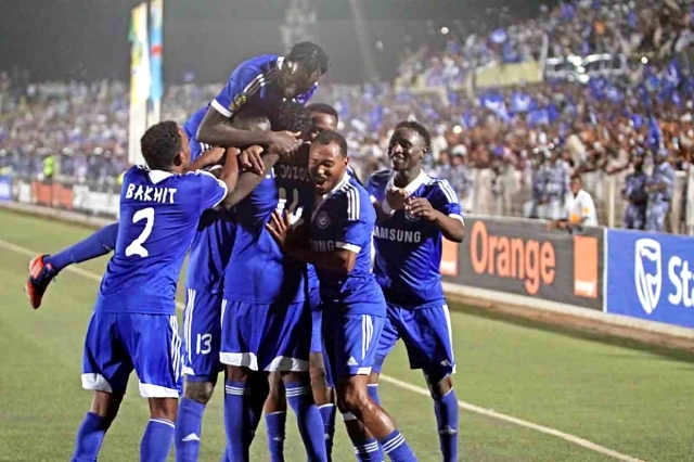 "■ الهلال ينتظر عودة الأفراح من بوابة النسور | البيان"