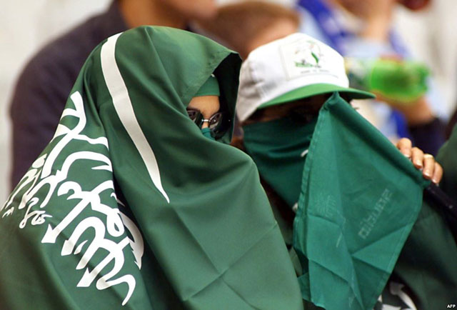 طلاق مشجعة سعودية بسبب مباراة السوبر!