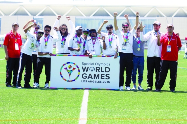 "■ شعار اتصالات على قمصان لاعبي المنتخب | البيان"