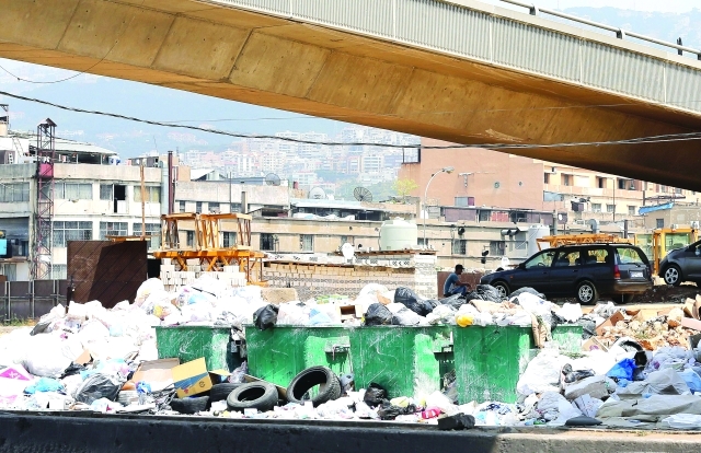 "مدينة الرخام مسرحُ قمامة | أ.ف.ب"