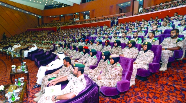 "جانب من حضور الندوة في نادي ضباط القوات المسلحة"