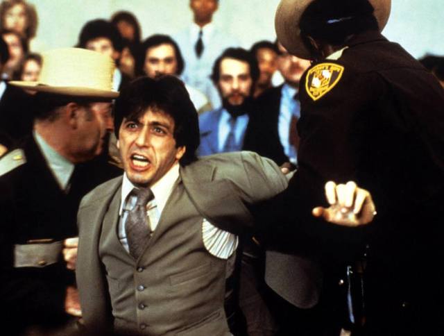 "آل باتشينو في فيلم \"واالعدالة للجميع\""