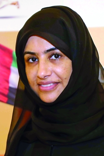 "عائشة الخييلي"