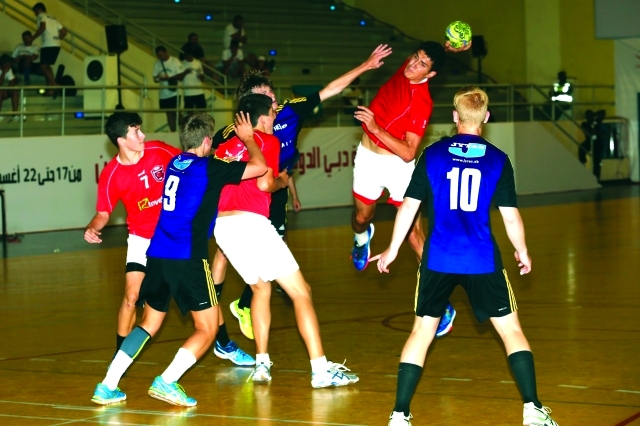 "■ جانب من لقاء الفريقين الفرنسي والنرويجي | تصوير: ناصر بابو"