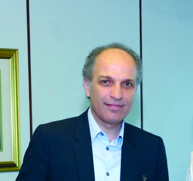 "■ سمير حمروني"
