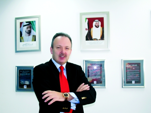 "■ مايك سيمبسون"