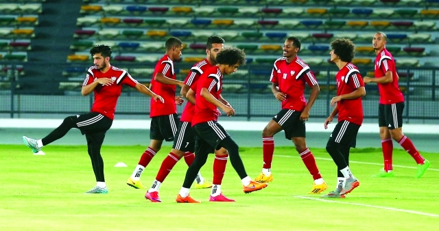 "■ تفاؤل ومعنويات عالية بين لاعبي المنتخب في المران الأول | البيان"