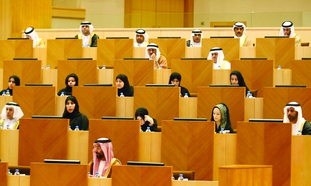 "الإمارات واكبت طموح المرأة في شتى الاتجاهات ــ أرشيفية"