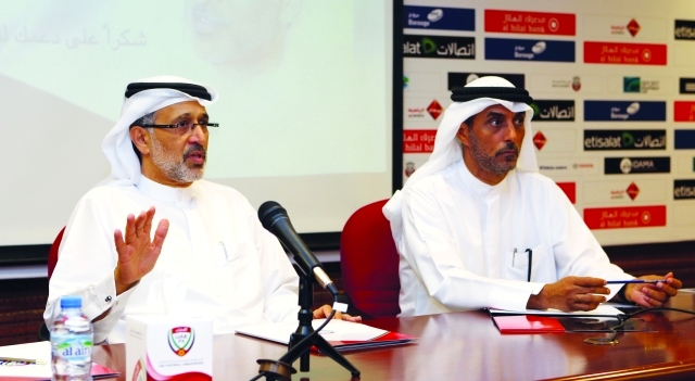 "■ السركال ومحمد عمر خلال الجلسة | تصوير: اكسفير ويلسون"