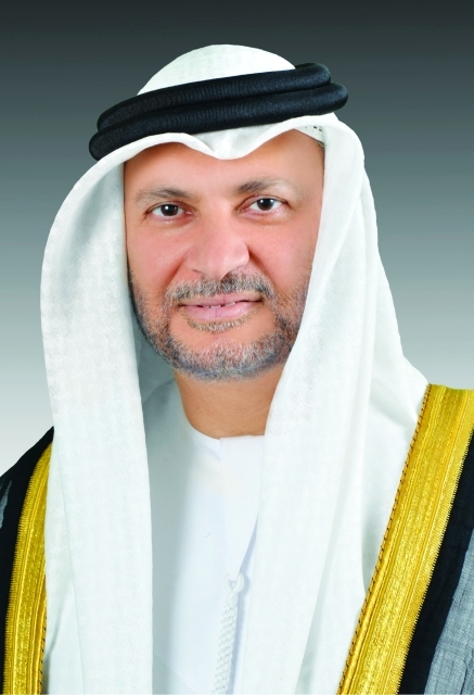 "أنور قرقاش"