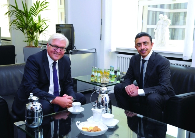 "عبدالله بن زايد ملتقياً شتاينماير في برلين ــ وام"