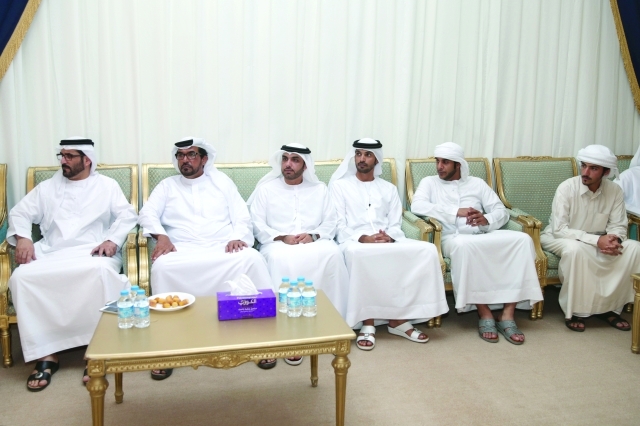 "■ المعزون خلال تقديم الواجب"
