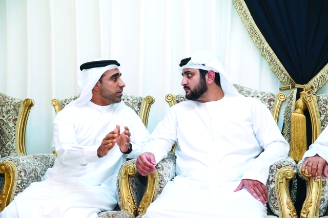 "■ مكتوم بن محمد خلال العزاء | تصوير: خليفة عيسى"