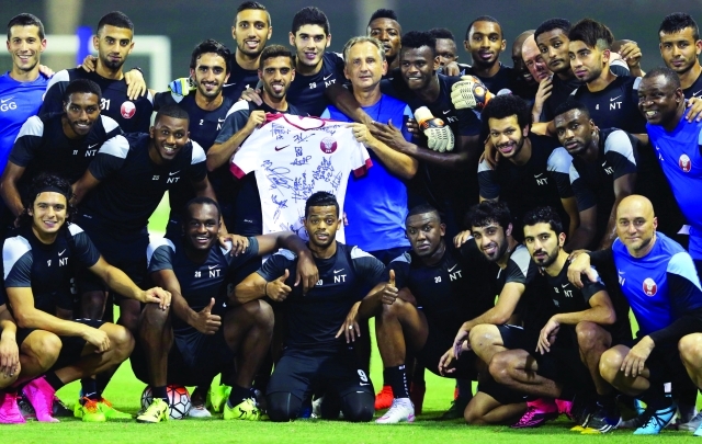 "■ المنتخب القطري يخوض التدريبات بمعنويات عالية | البيان"