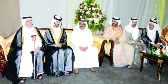 "حمدان بن راشد خلال حضوره حفل الزفاف |   وام"