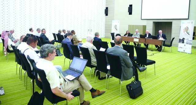 "جانب من اجتماعات الجلسات الافتتاحية / البيان"