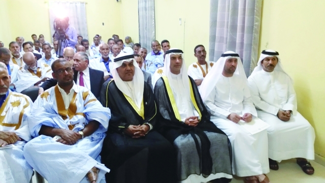 "■ عبدالله العويس وشخصيات خلال افتتاح بيت الشعر في نواكشوط | من المصدر"