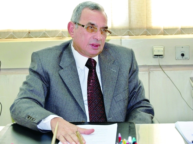 "المستشار رفعت قمصان | البيان"