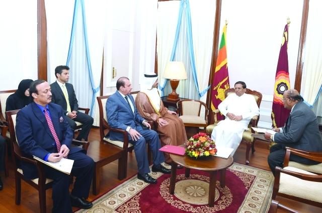 "■ عبدالله بن زايد خلال لقائه الرئيس السريلانكي | وام"