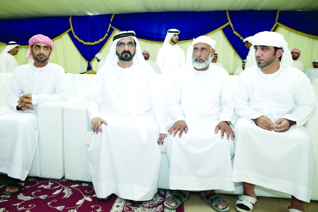 "■ محمد بن راشد يعزي أسرة الشهيد أحمد الشحي  |  تصوير: خليفة اليوسف ومحمد هشام وخليفة عيسى"