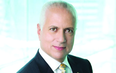 "سيمون عزام"