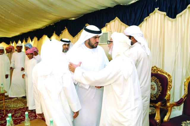 "■ مصطفى الزرعوني وأحمد الحوري يقدمان واجب العزاء"