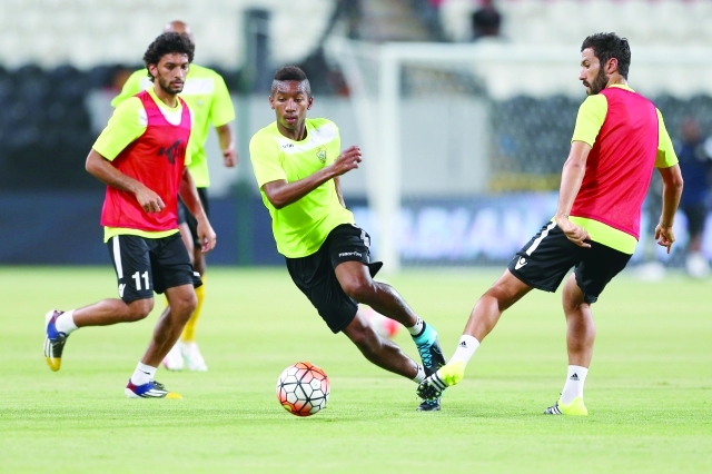 "■ جانب من تحضيرات الوصل استعداداً للمباراة | البيان"