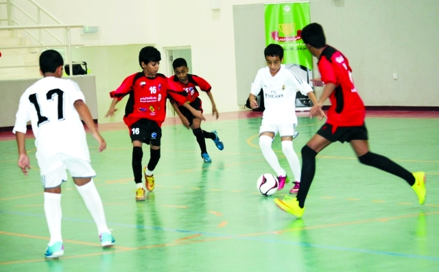 "جانب من مباراة واسط وكلباء"