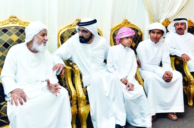"■  نائب رئيس الدولة معزياً أسرة الشهيد حسن الطنيجي"