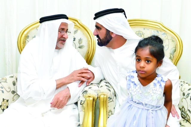 "■سموه خلال تقديمه العزاء لأسرة شهيد الواجب راشد الزعابي"