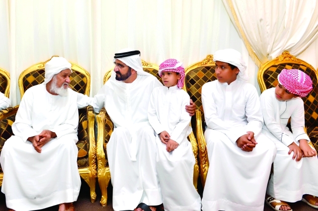 "■ نائب رئيس الدولة معزياً أسرة الشهيد حسن الطنيجي"