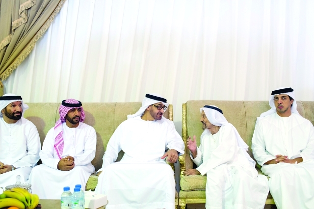 "■ محمد بن زايد يعزي أسرة الشهيد عيسى البدواوي بحضور منصور بن زايد | وام"