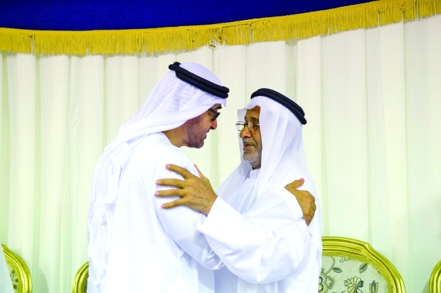 "■ وسموه يعزي أسرة الشهيد راشد الزعابي"