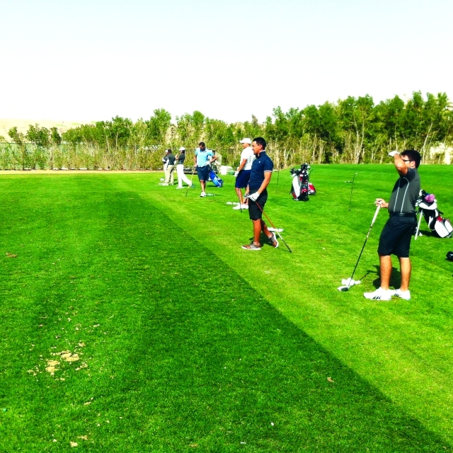 "■ جانب من تدريبات منتخب الرجال للغولف | البيان"