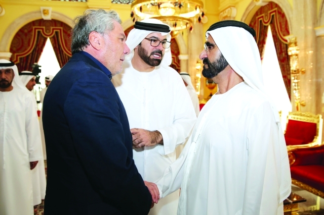 "محمد بن راشد في حديث مع محمد القرقاوي وعلي جابر"