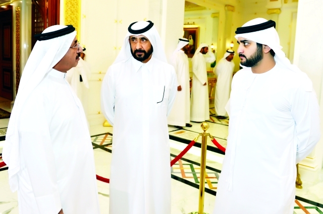"مكتوم بن محمد وأحمد بن راشد وحشر آل مكتوم"
