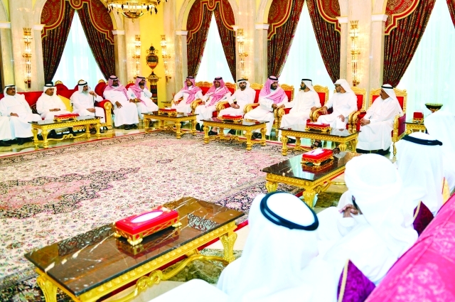 "■ محمد بن راشد ومحمد بن زايد وحمدان بن محمد خلال استقبال محمد بن سلمان والوفد السعودي"