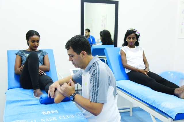 "Ⅶ الدكتور مزيان مع علياء وإلهام | البيان"