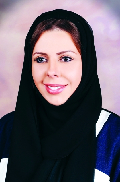"■ منى القبيسي"