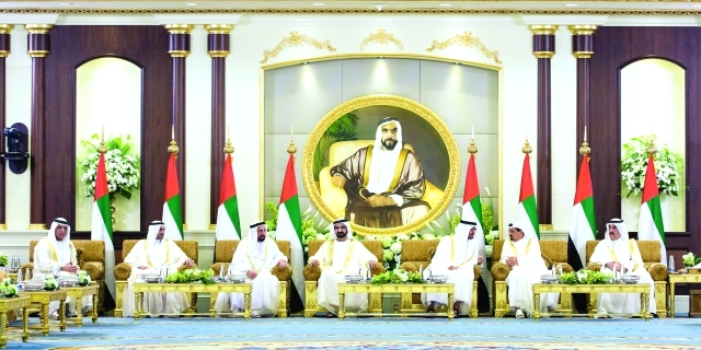 "محمد بن راشد ومحمد بن زايد يتقبلون تهاني سلطان القاسمي وحميد النعيمي وحمد الشرقي وسعود المعلا وسعود بن صقر بعيد الأضحى | تصوير: سيف محمد ووام"
