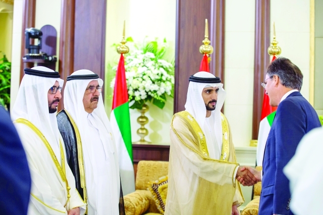 "■ حمدان بن محمد يتلقى التهاني بحضور حمدان بن راشد وحمدان بن زايد"