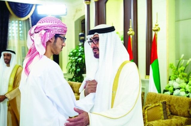 "صفحة 12. ولي عهد أبوظبي يتلقى تهاني أحد أشبال الوطن"