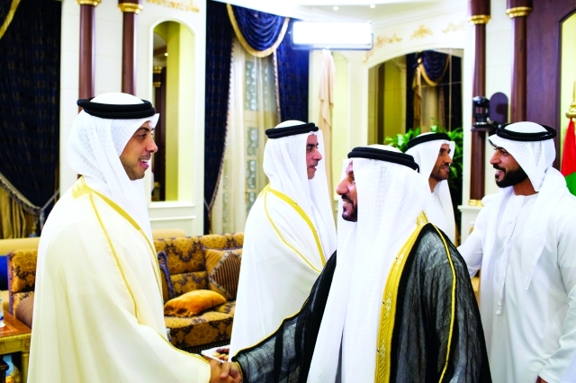"■ نهيان وسيف ومنصور بن زايد يتلقون التهاني بالعيد"