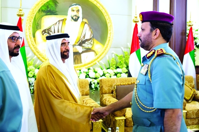 "■ حمدان بن زايد وسيف بن محمد يتلقيان التهاني"