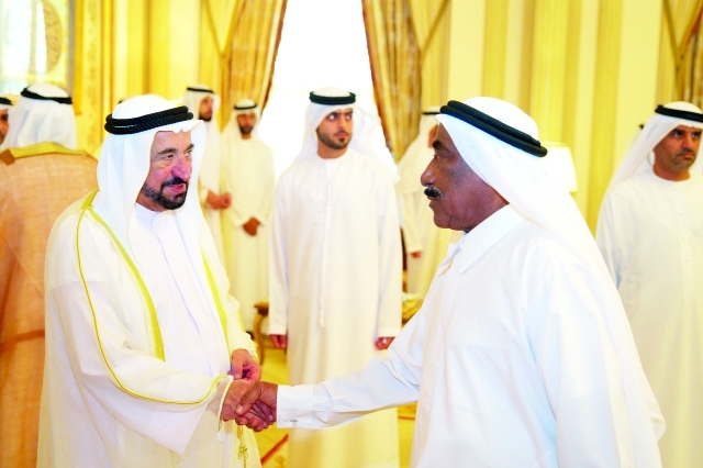 "وتهاني جوهر الحمادي والد الشهيد جمعة"