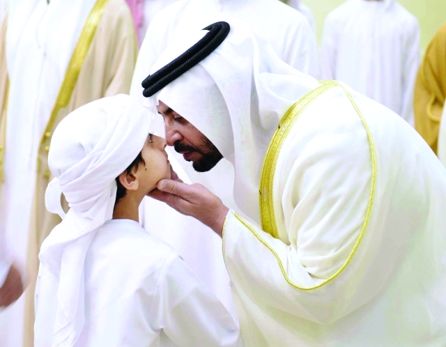"■ ممثل حاكم أبوظبي في المنطقة الغربية يتقبل التهاني   |  وام"